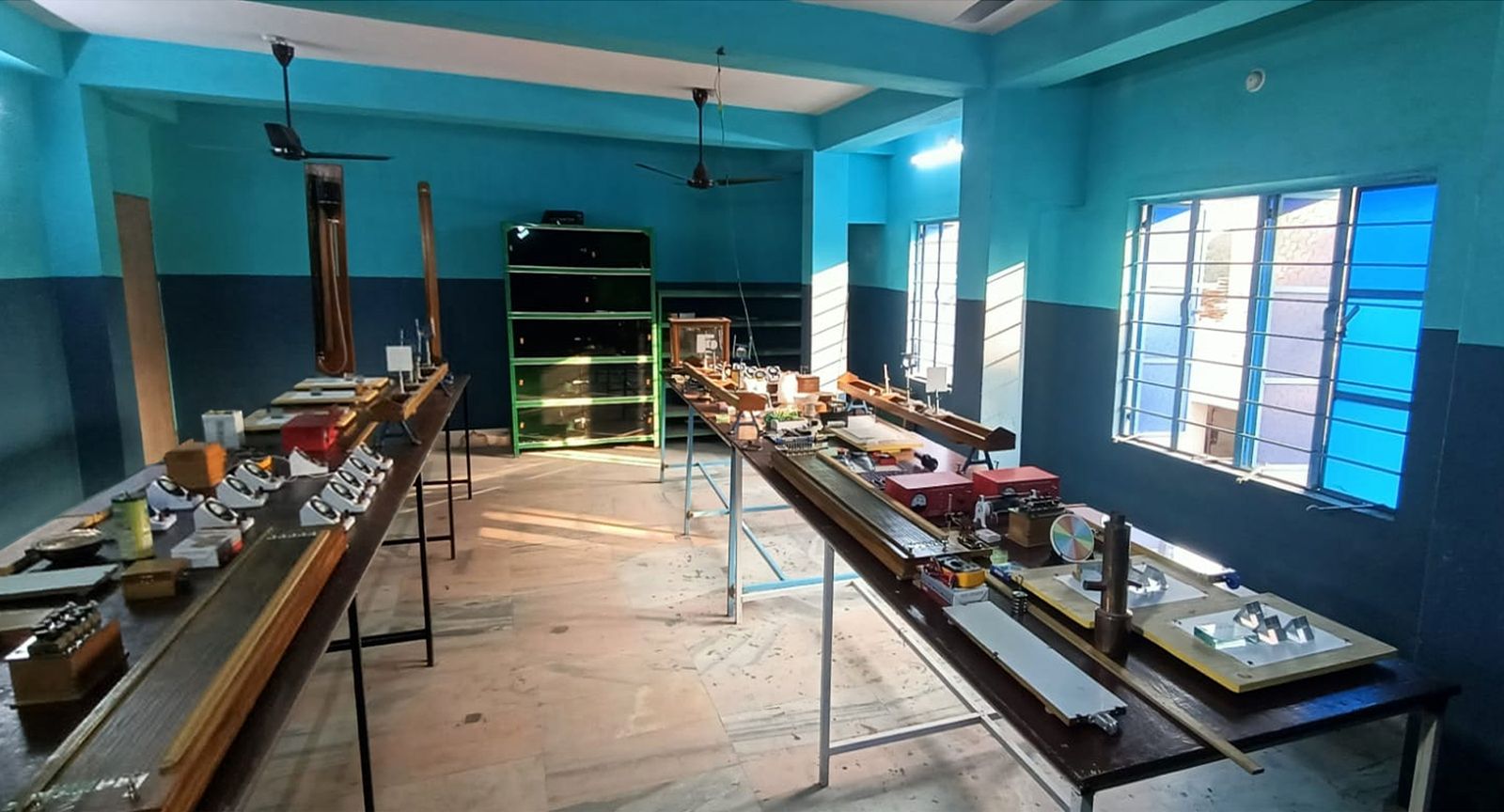Modern Laboratories